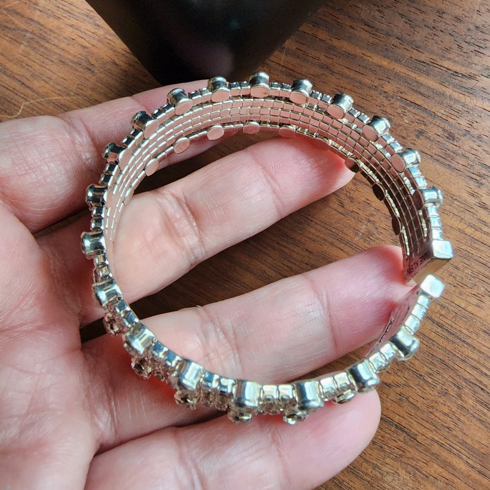 Anne Klein adjustable crystal bracelet - Picture 3 of 7